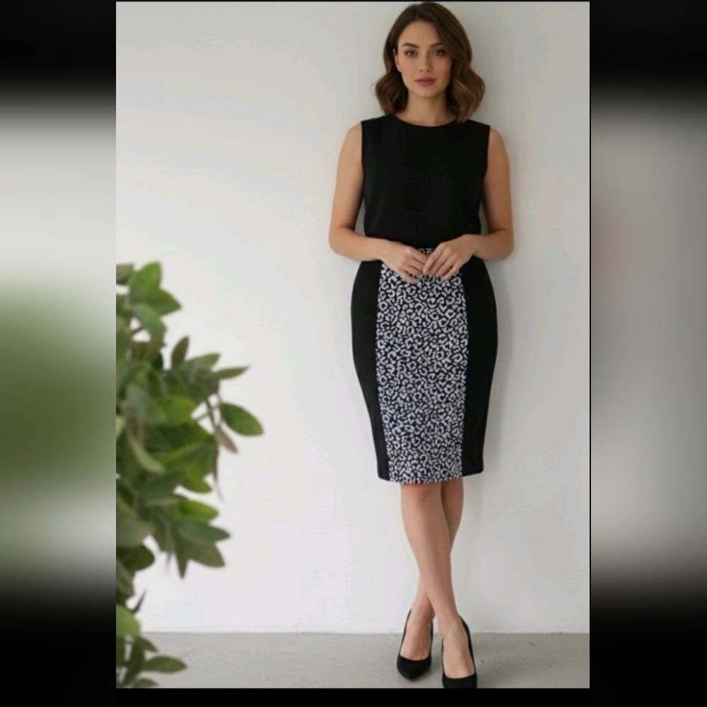 Calvin Klein pencil skirt size 2 Black and White Patterned Women's Skirt